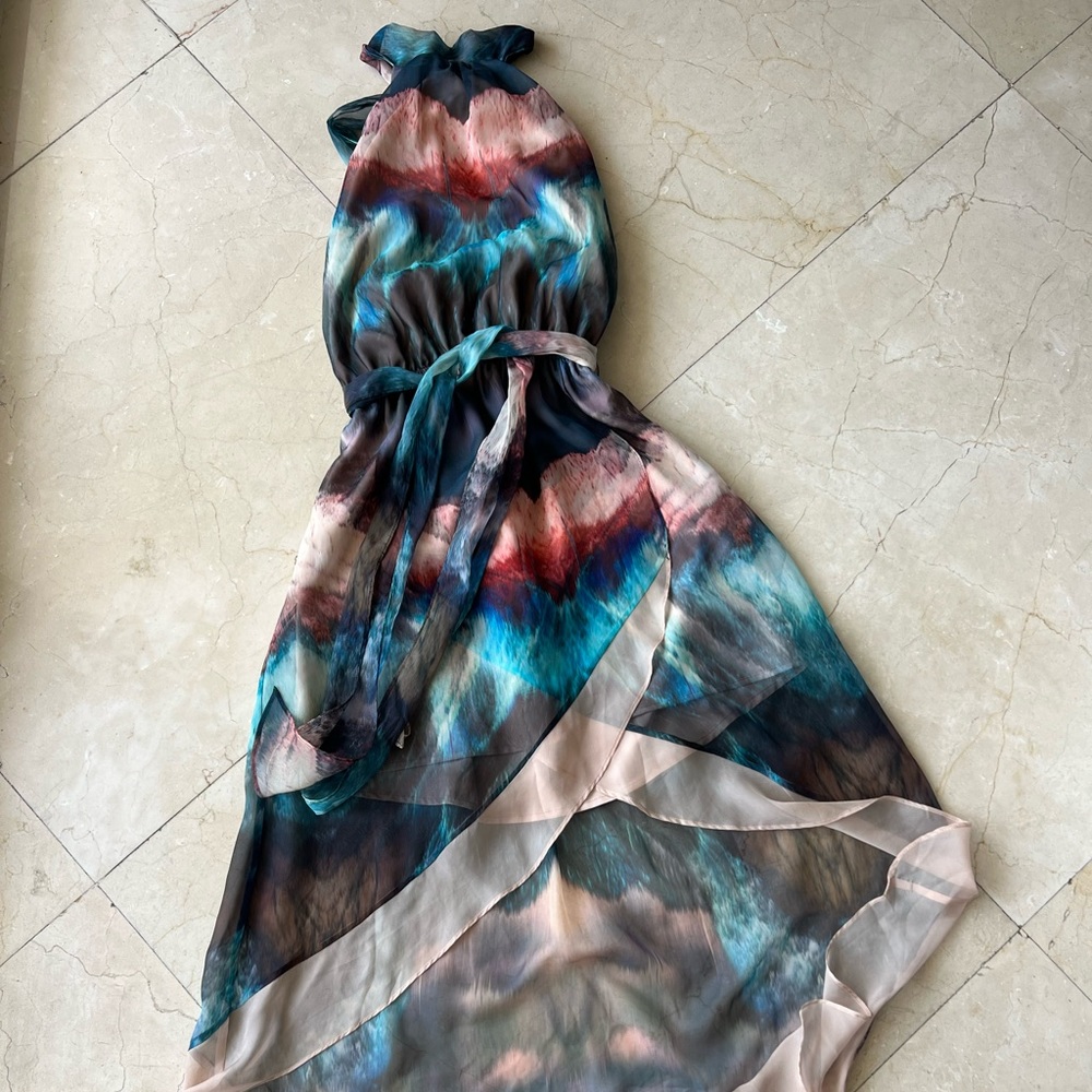 Very flowy halter BEBE dress